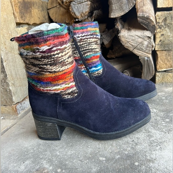 Muk Luks Brittani Navy women’s suede & knit bootie Sz-8. K - Picture 1 of 8